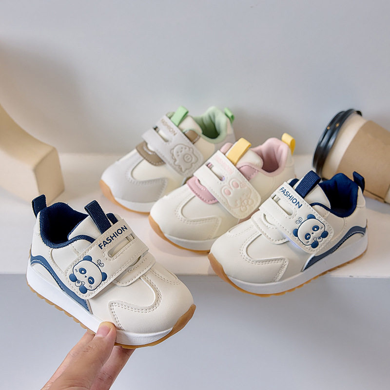 卡特兔冬季防滑1-6岁中小童保暖面包鞋 男女童皮面运动鞋加绒宝宝