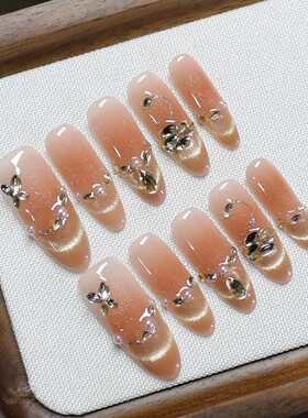 1. Handmade Pink Gradient Almond Press On Nails（31字符）
