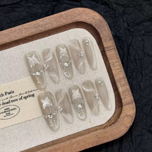 Elegant Nude Beige Cat Eye Butterfly Gem False Nails