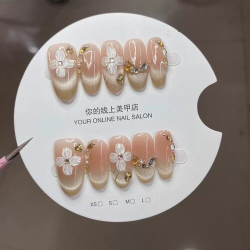 Gradient White Flower Rhinestone Almond Press On Nails