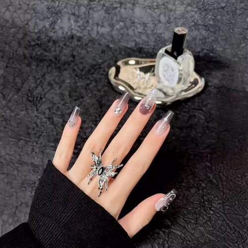 Cool Tone Dark Ombre Chain Gem Reusable Nails