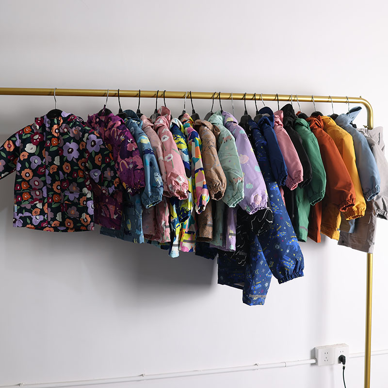 儿童户外防风防水冲锋衣男女童