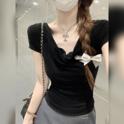 纯欲miu系垂折领露肩短袖