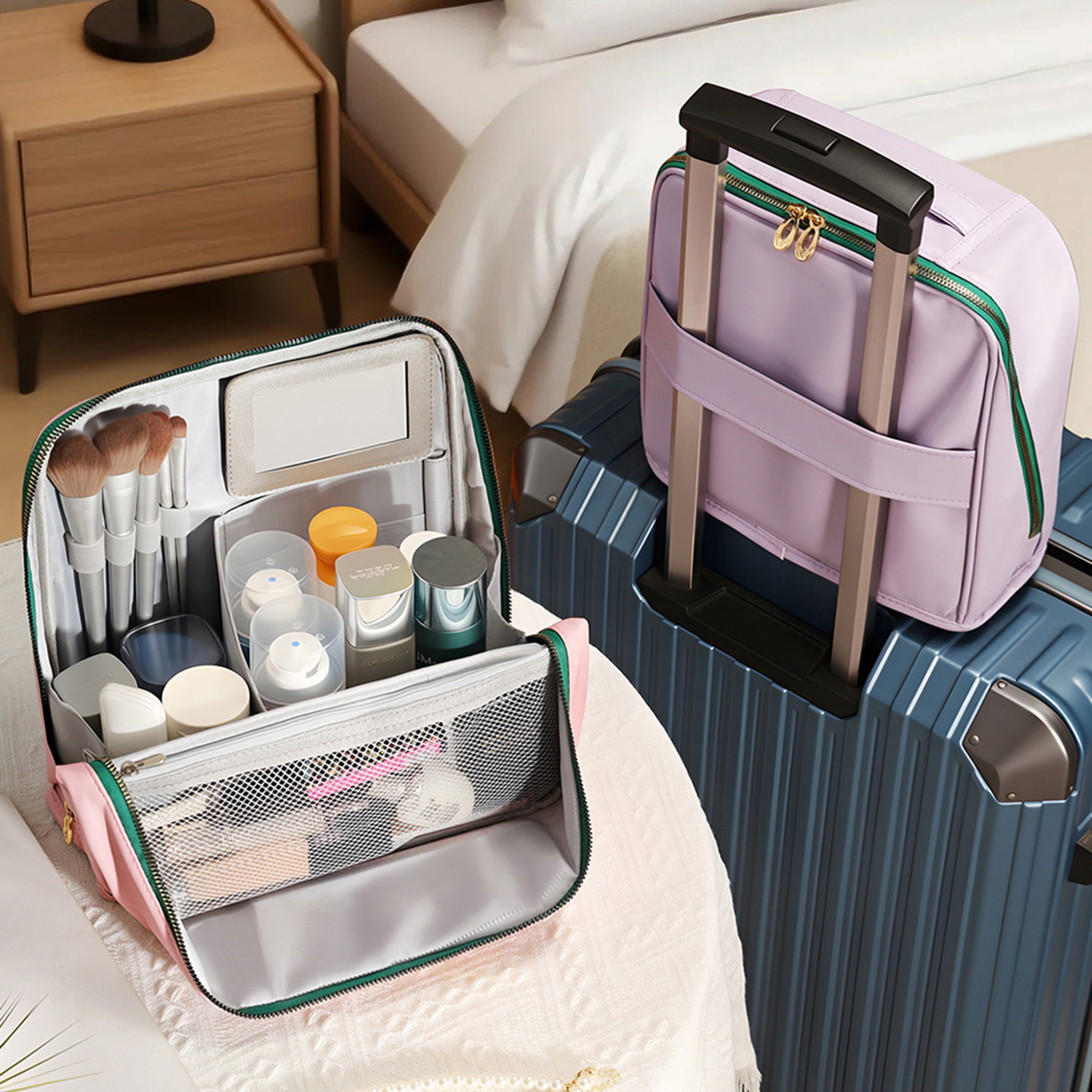 化妆包外出洗漱包学生文具笔袋