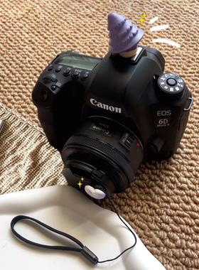 蘑菇热靴盖爱心防丢绳适用相机6Dr50r10富士xm5xs20xt30索尼zve10