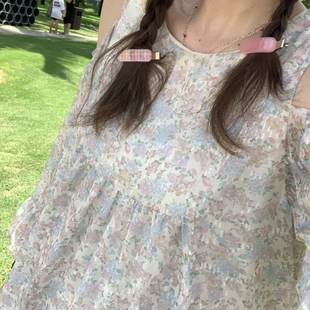 Komorebis 浅色碎花露肩喇叭长袖连衣裙