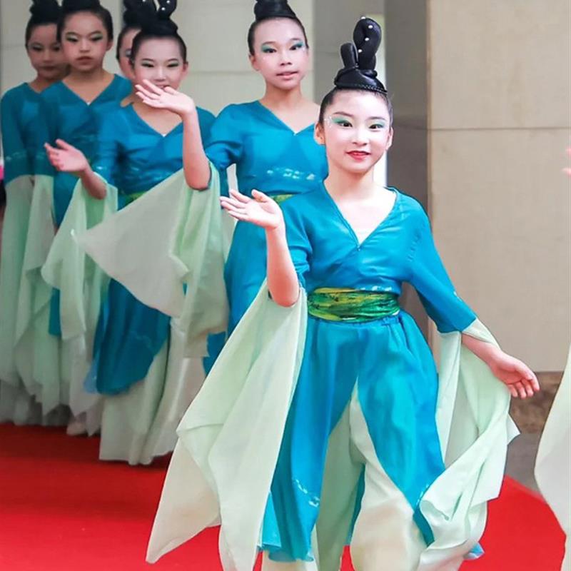 儿童汉服江山如画古典舞演出服中国风扇子舞飘逸上春山舞蹈表演服