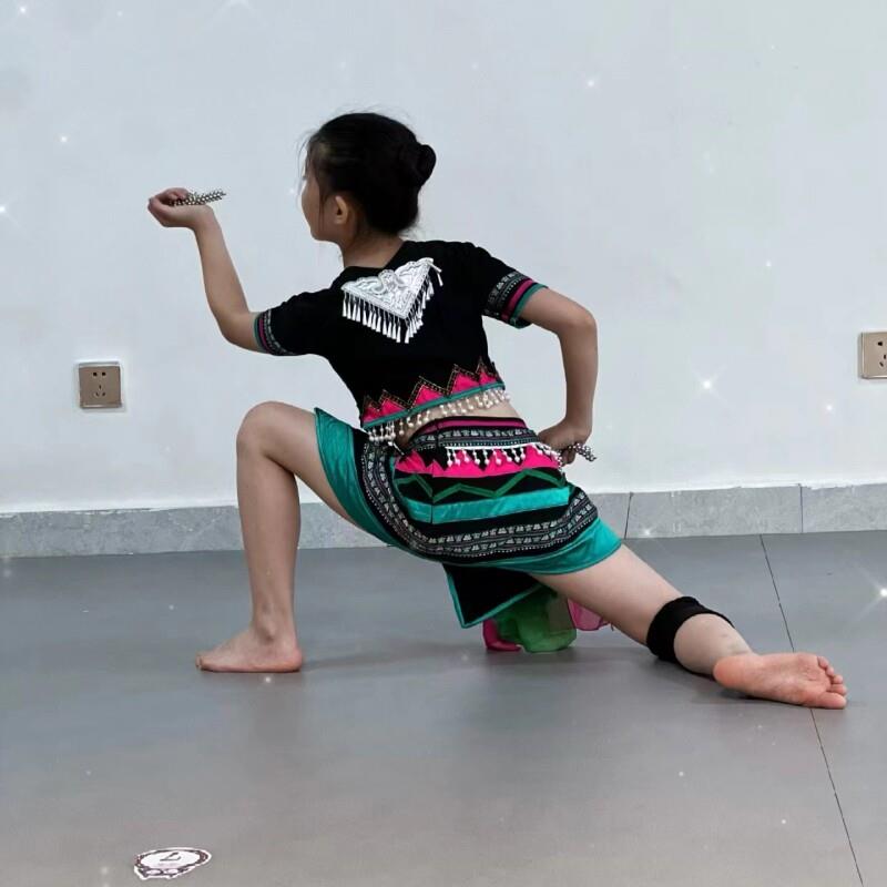 黎风灵雨演出服黎族舞蹈服艺考儿童少数民族独舞少儿考级群舞服饰