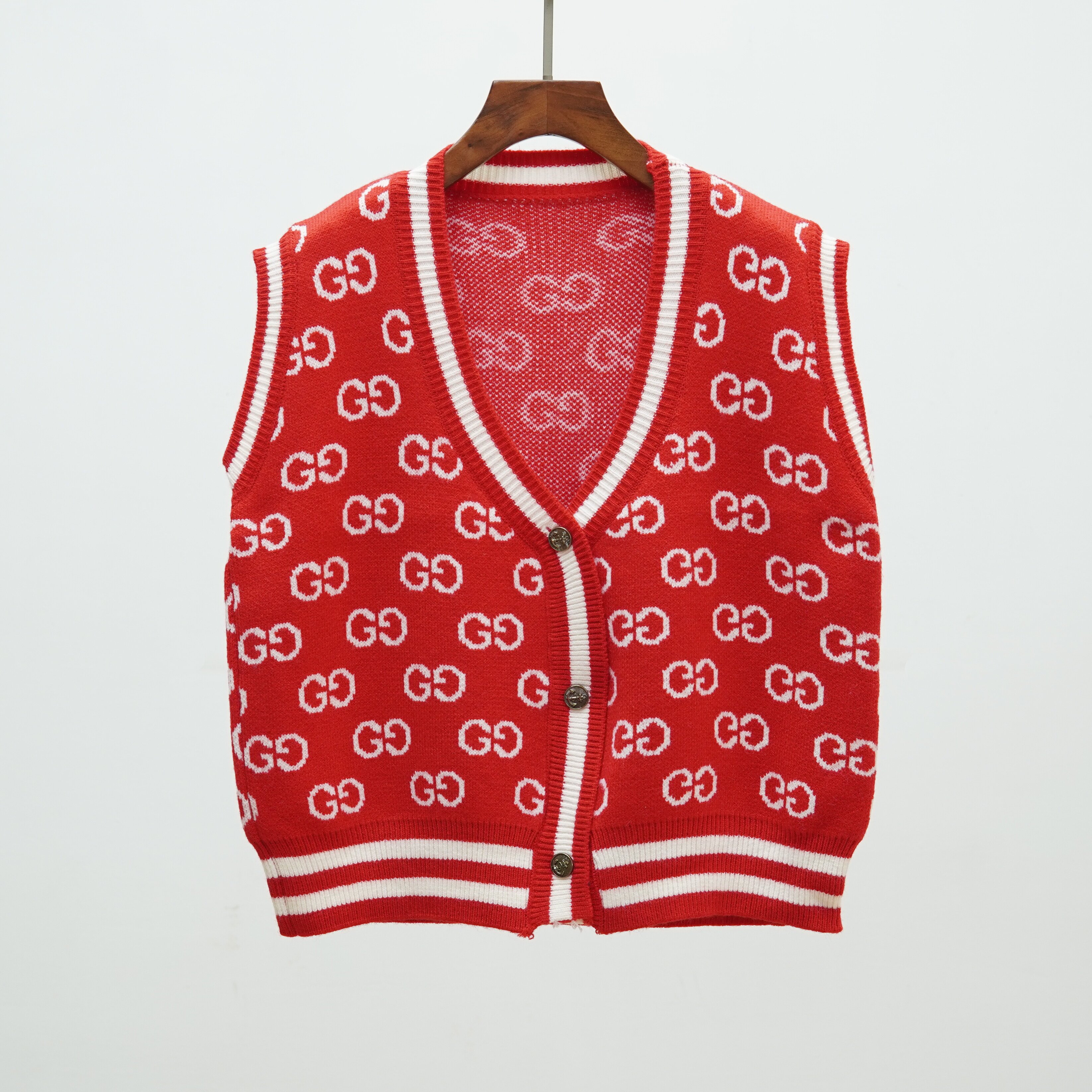 598 2025新款秋冬V领开衫字母大码加厚针织马甲背心女士叠穿坎肩