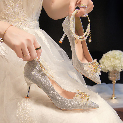 法式水晶婚鞋2025秀禾主婚纱两穿新娘鞋日常配裙子气质高跟伴娘鞋