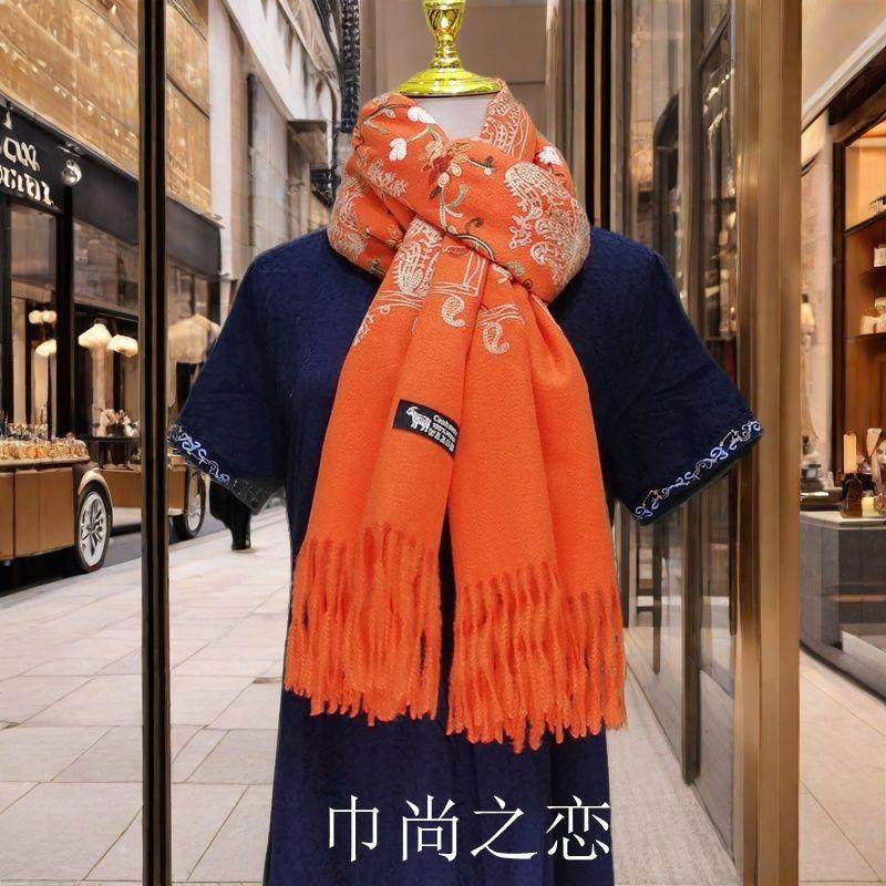 仿羊绒刺绣绣花围巾女冬季民族风加厚双面保暖披肩两用百搭长款