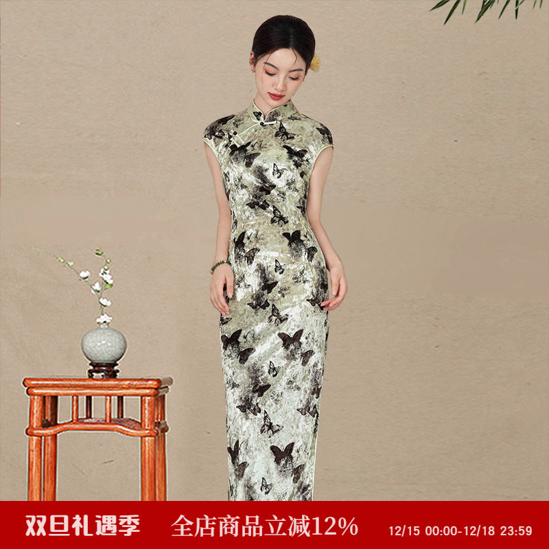 钻石绒蝴蝶图案无袖旗袍新中式国风微胖古法2025巨好看日常年轻款