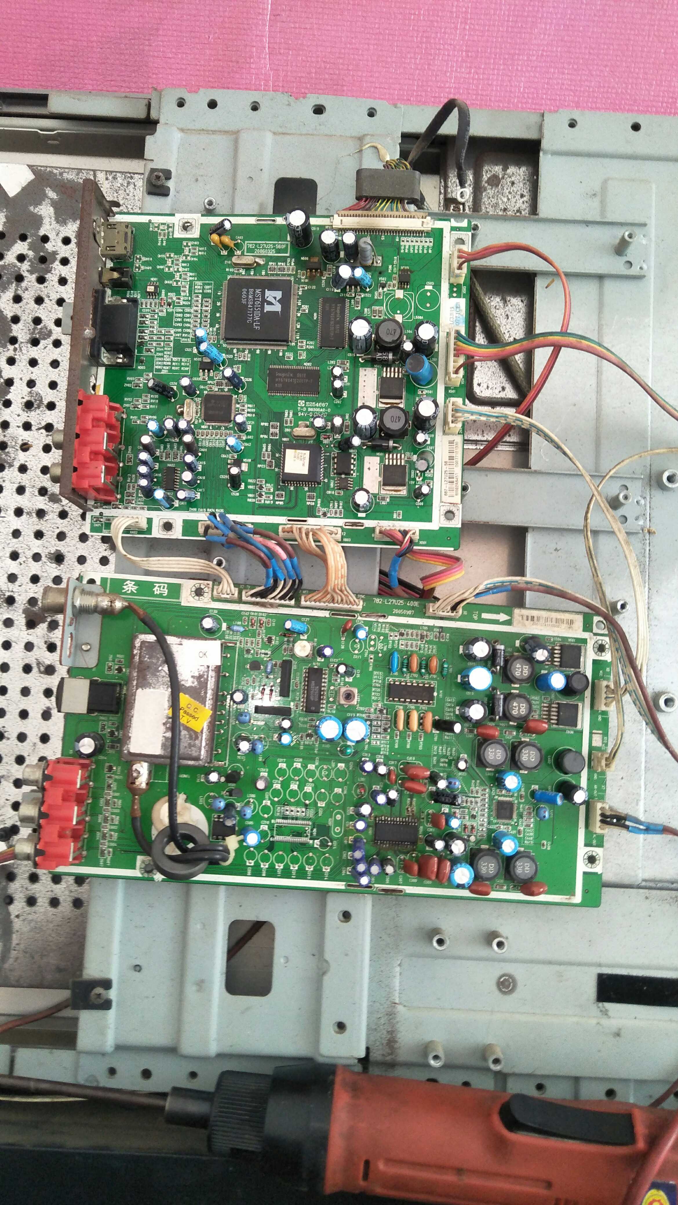 原装拆机厦华LC-32U19主板782-L27U25-400E 配屏 V320B1-L01 测好