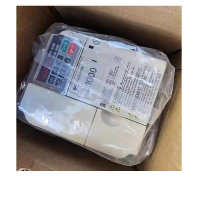CIMR-VC4A0009BAA CIMR-JC4A0004BAA 变频器库存现货实物拍摄