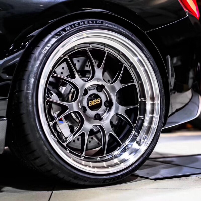 日本 BBS LM-R 19 20寸两片锻造RS3S4TTA46高尔夫GTIRCLA45M2M3M4