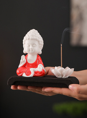 创意白瓷人物陶瓷摆件