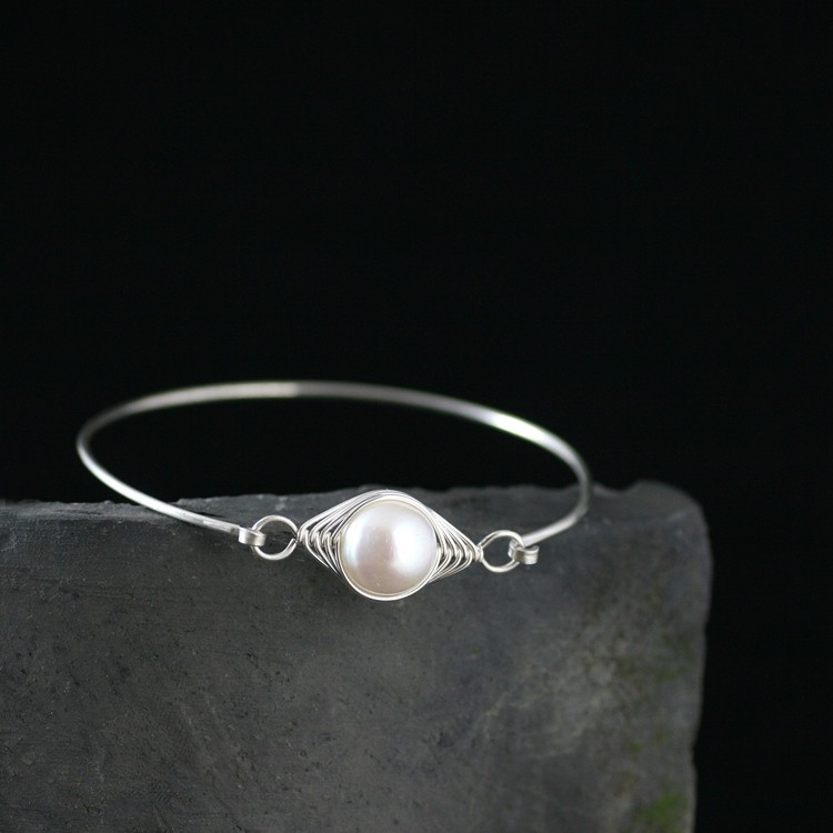 素元韩国时尚手镯女白色贝壳珠纯银原创OL个性精致礼品手饰可订制