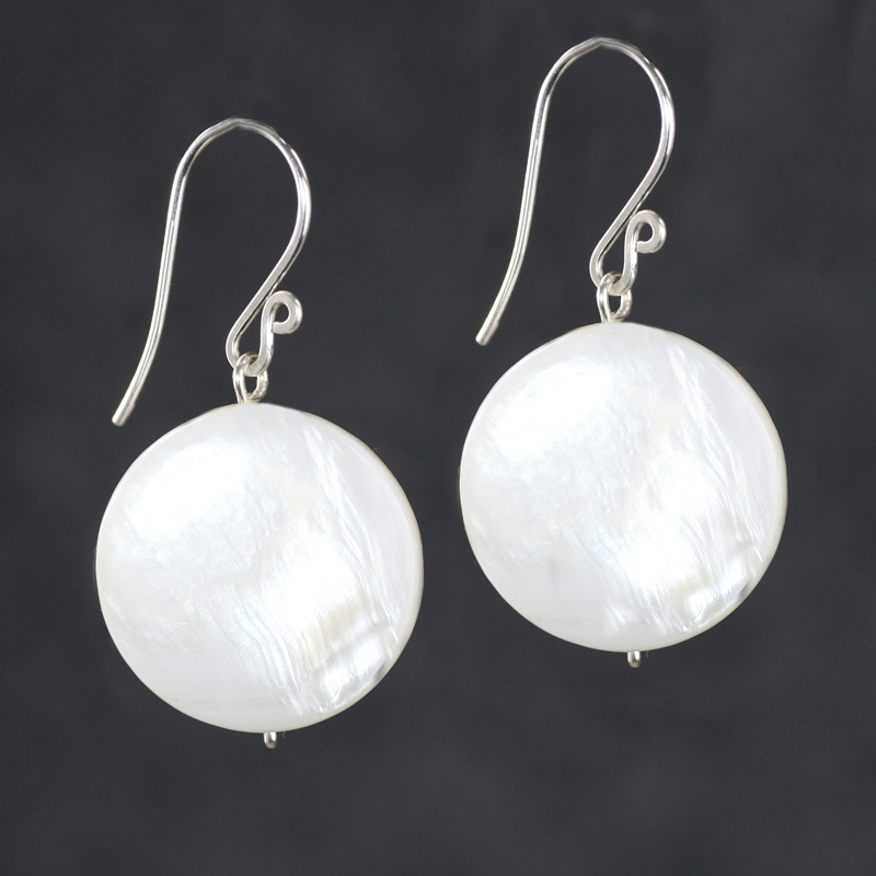 素元 S990足银贝壳女士耳环冷淡风韩国气简约百搭白色纯银仙耳钉