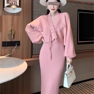 法式温柔吊带针织连衣裙两件套装秋冬气质名媛显瘦毛衣披肩包臀裙