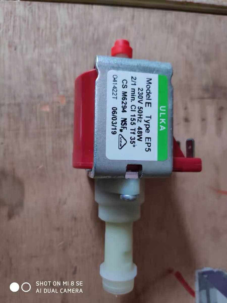 适用于山东新华医疗台式灭菌器ulka电磁泵ep5/注水泵220v正品