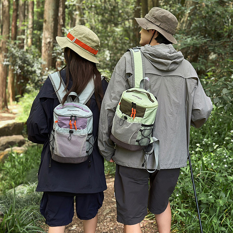 2026新户外登山包运动双肩包女士旅游轻便爬山徒步旅行小背包通勤