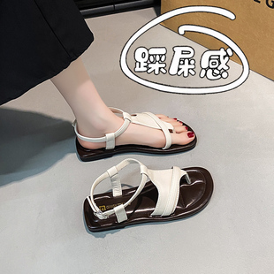 平底夹趾凉鞋 女夏季 气质配裙子度假沙滩鞋 小众设计一字扣罗马凉鞋