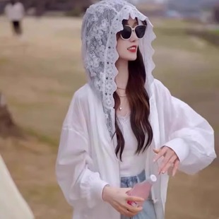 蕾丝拼接白色连帽防晒衣女2026新款超火减龄休闲春夏轻薄短款外套