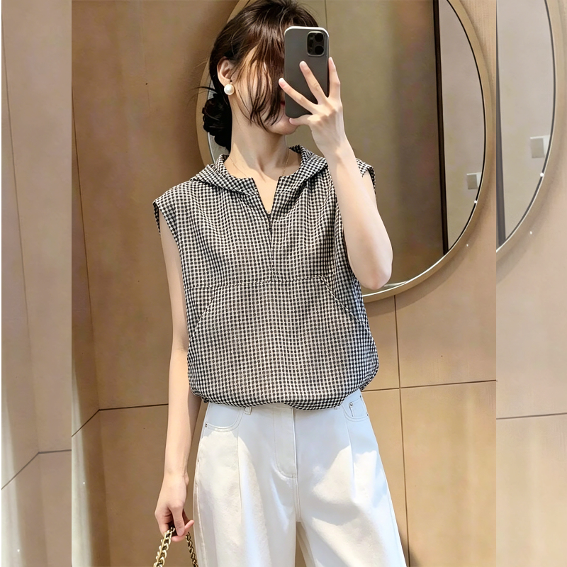 欧货高端大牌连帽格子坎肩背心女2026夏季韩版撞色无袖套头小衫潮