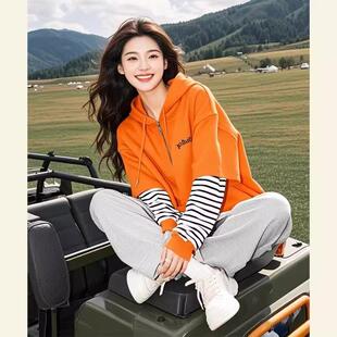 春季小个子休闲时尚连帽卫衣独特超好看上衣橙色假两件外套女春天