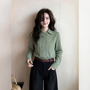 距离感通勤风上衣 女2026早春新款 法式 复古不规则绿色条纹翻领衬衫