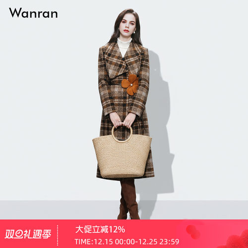 2025秋冬季新款女装复古翻领格纹羊毛毛呢大衣外套保暖气质女