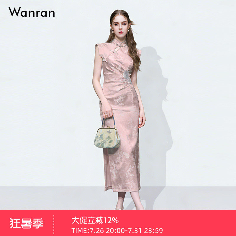 2026夏季新款新中式立领飞肩收腰C字褶皱收腰人丝提花旗袍连衣裙