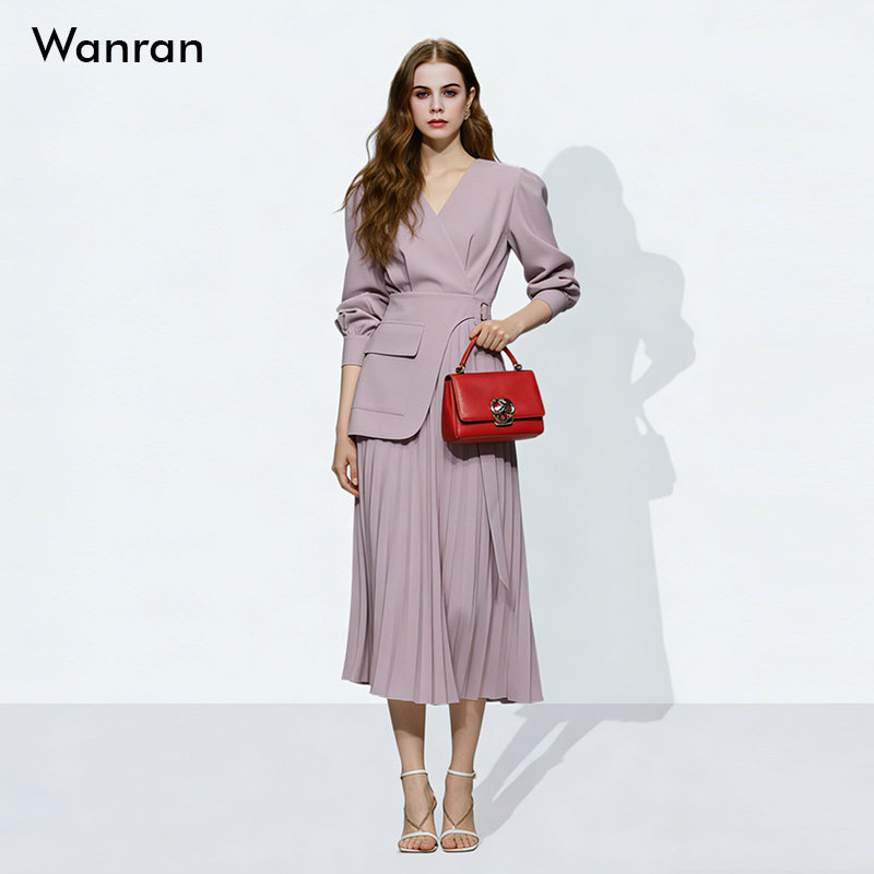 时尚连衣裙女2026早春高级感收腰气质西装通勤杏色V领显瘦长裙