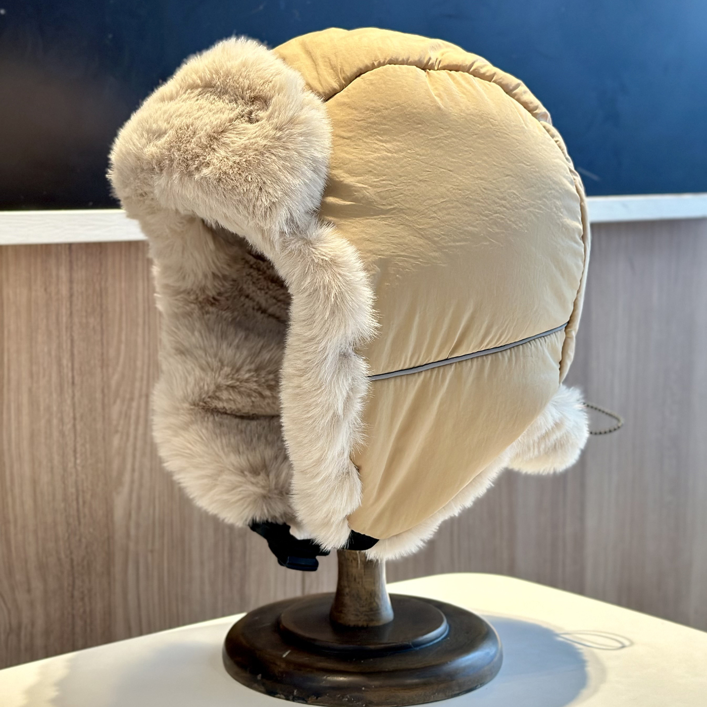 冬季毛绒抽绳可收紧超保暖帽