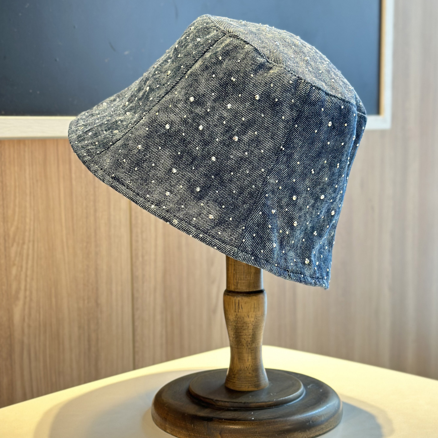 2025新款亮闪渔夫帽子女秋冬