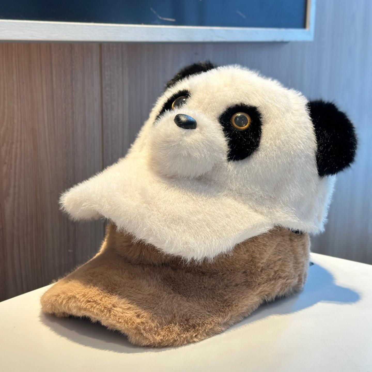 秋冬保暖显脸小熊猫毛绒棒球帽