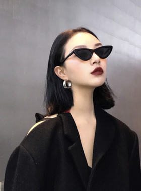 欧美个性三角猫眼太阳镜潮ins网红封帆同款复古凹造型嘻哈墨镜女