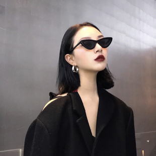 欧美个性三角猫眼太阳镜潮ins网红封帆同款复古凹造型嘻哈墨镜女