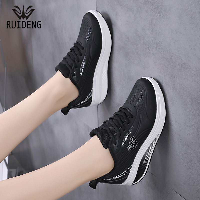 睿登休闲风坡跟摇摇鞋防水防滑