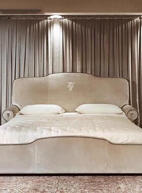 Visionnaire定制意大利轻奢Diplomate布艺高靠背大床别墅卧室家具