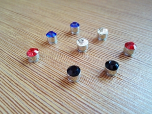 COS配饰歌の王子殿下来栖翔玉子市场水钻闪磁铁耳钉一对价包邮