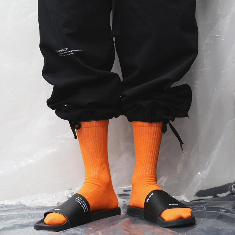 3双装街头潮流简约百搭中筒袜子