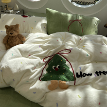 超柔软~冬季牛奶绒毛巾绣小清新圣诞树彩色彩带床上四件套1.5m1.8