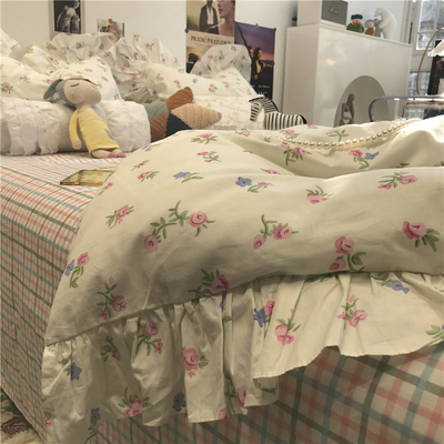 韩式花边田园风小碎花床上