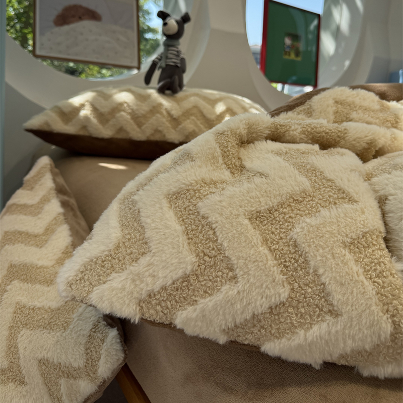 加厚柔软简约咖色牛奶绒四件套