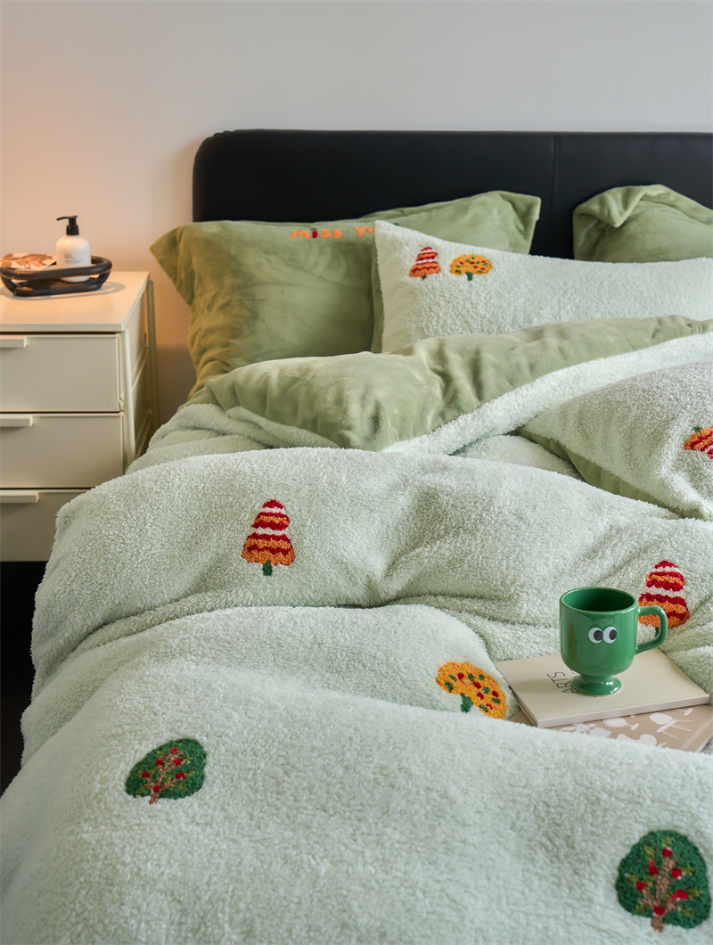 清新蚂蚁绒毛巾绣森林屿鹿四件套