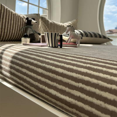 咖色条纹磨毛床笠床单枕套单件