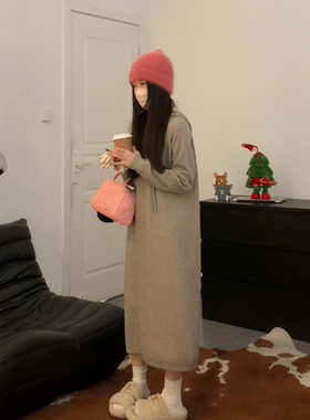 Viiwen 口碑款很好穿 显瘦针织连帽毛衣裙 纸片人套头百搭连衣裙