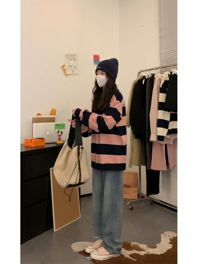 圆领显瘦宽松套头撞色条纹卫衣