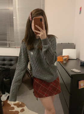 Viiwen 自由贝拉 慵懒风韩系字母刺绣套头学院麻花毛衣女内搭冬季